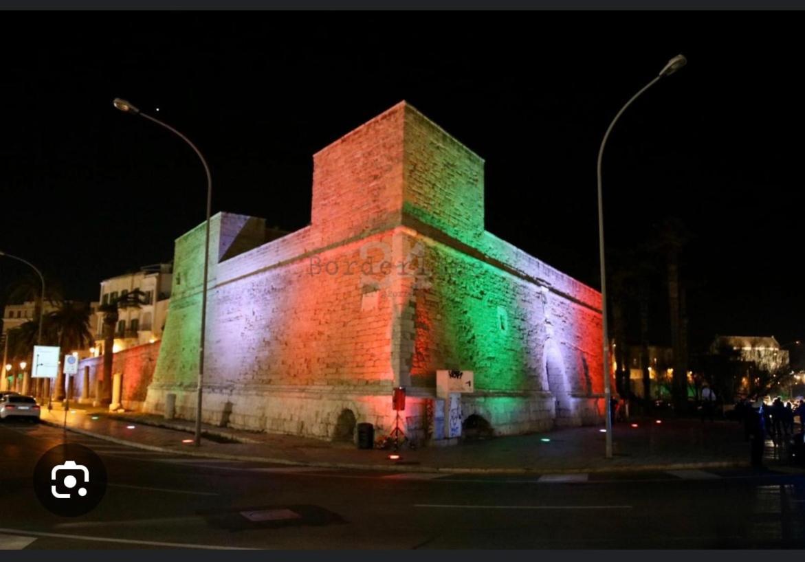 B&B La Storia Bari Bagian luar foto